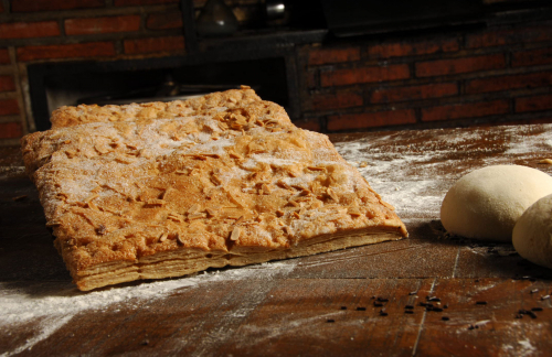 Coca de llardons